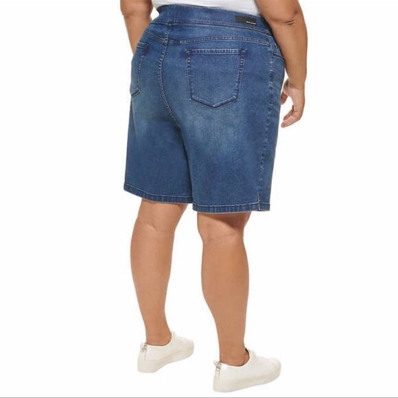 DKNY Jean Ladies' Bermuda Short - Picture 2 of 7
